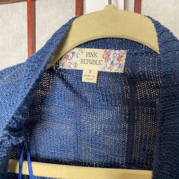 Rich Navy blue lace trim open front cardigan - Picture 4 of 7